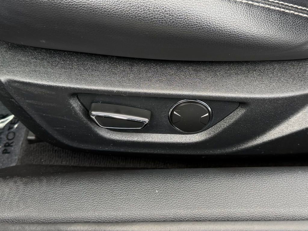 Certified 2019 Ford Mustang Premium image 22