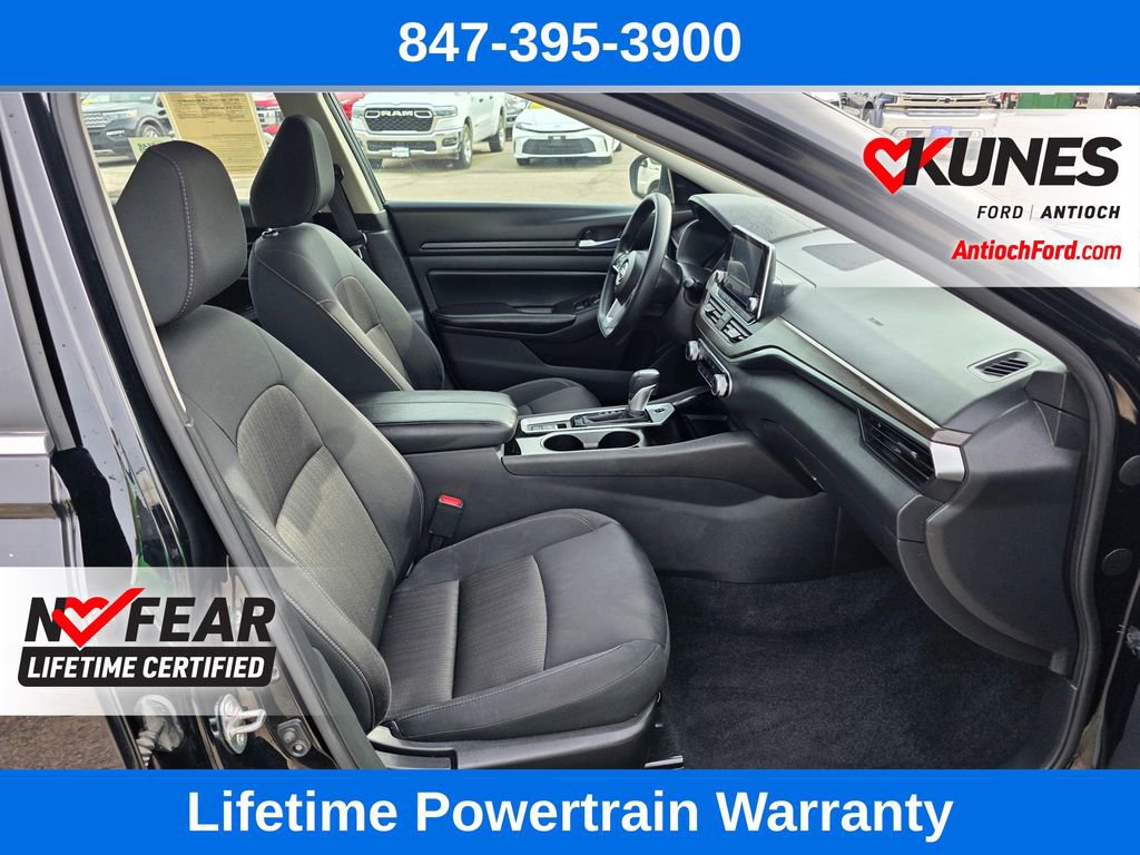 Used 2024 Nissan Altima 2.5 SV AWD/4WD image 27