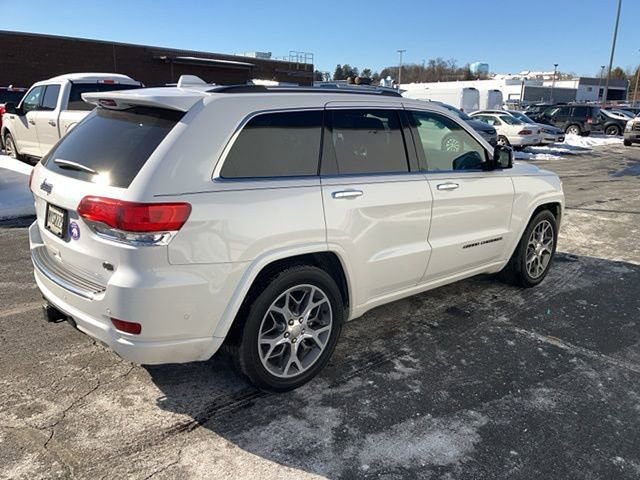 Used 2020 Jeep Grand Cherokee Overland image 3