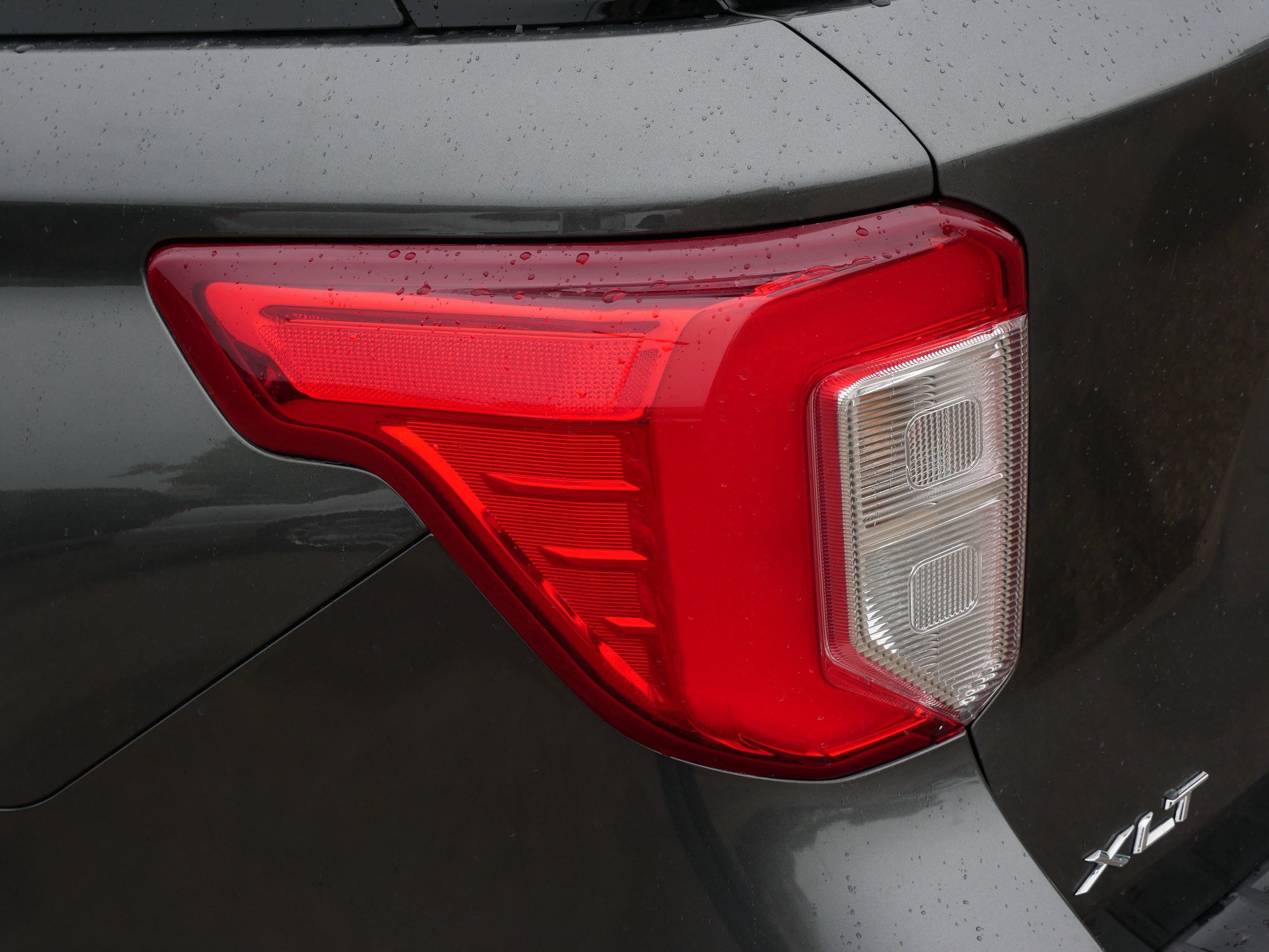 Certified 2020 Ford Explorer XLT w/ Equipment Group 202A AWD/4WD image 17