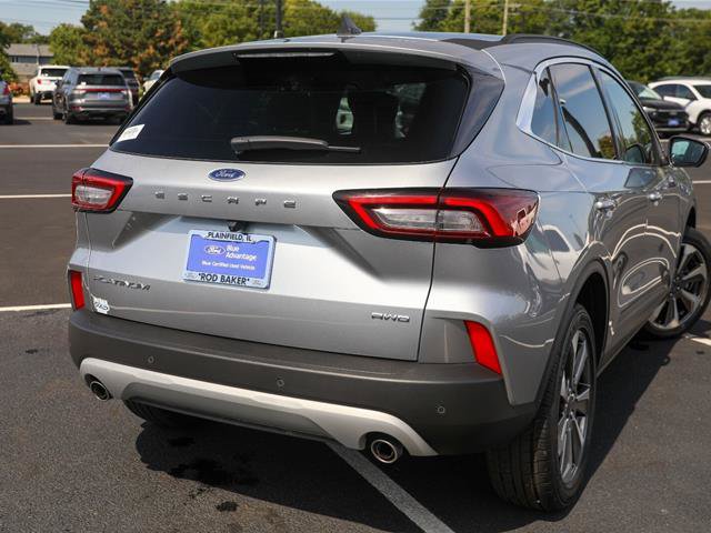 Certified 2024 Ford Escape Platinum AWD/4WD image 12