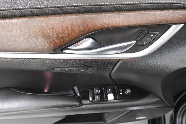 Used 2018 Cadillac XTS Luxury image 9