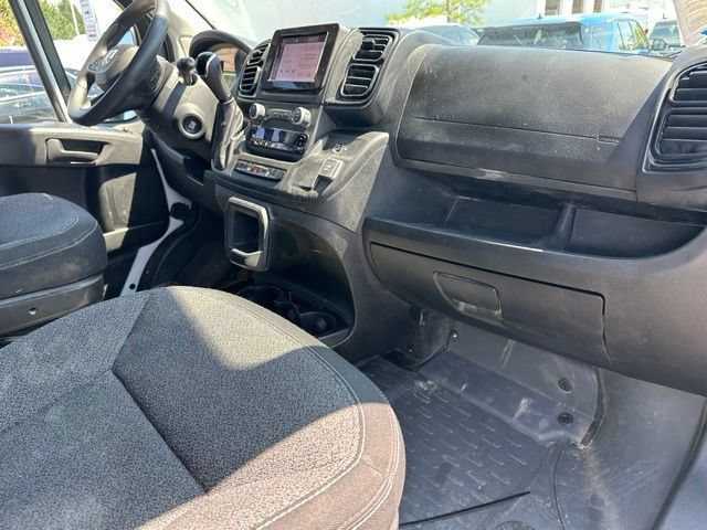 Used 2024 RAM ProMaster 2500 w/ Convenience Group FWD image 8