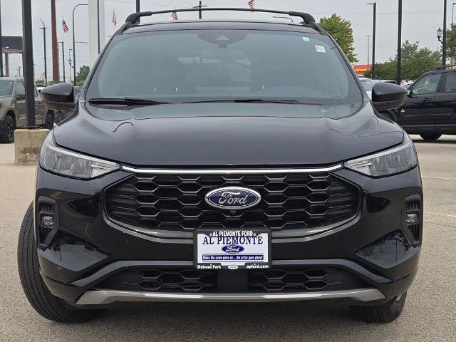 Certified 2023 Ford Escape ST-Line Select w/ Tech Pack #2 AWD/4WD image 4