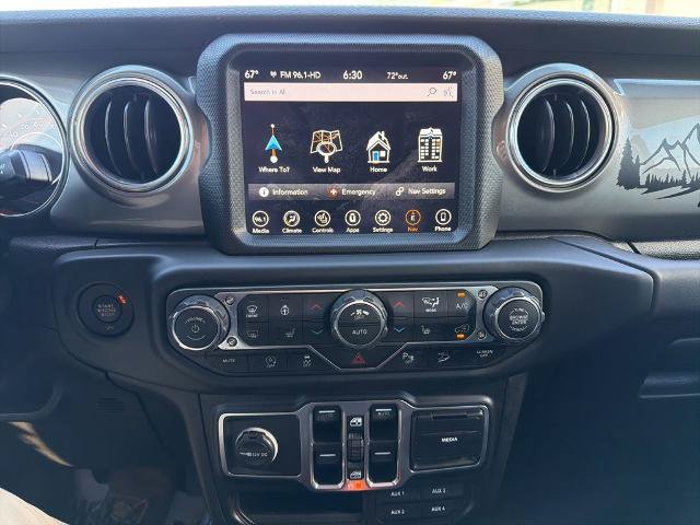 Used 2018 Jeep Wrangler Unlimited Sahara AWD/4WD image 30
