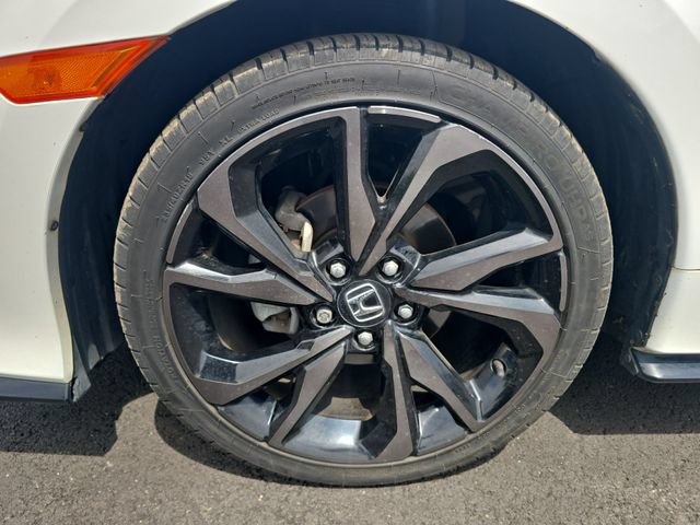 Used 2018 Honda Civic Sport image 10