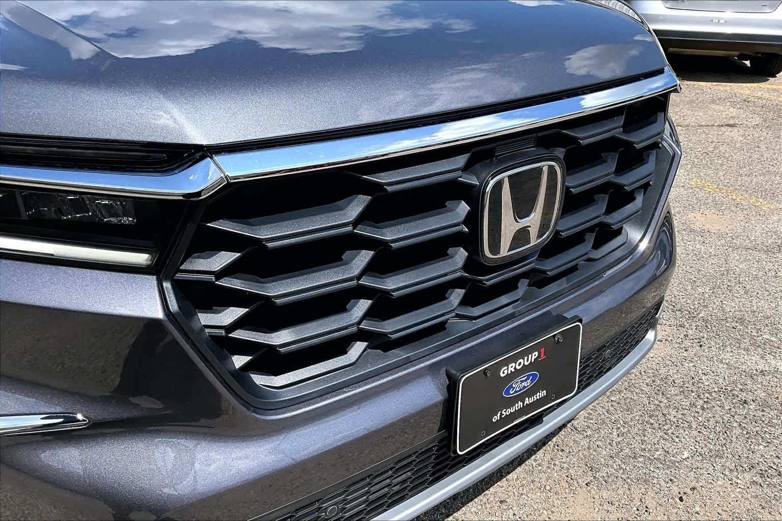 Used 2025 Honda Pilot EX-L image 30
