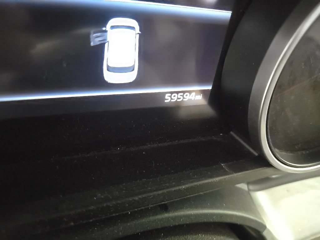 Used 2023 Kia Carnival LX FWD image 6