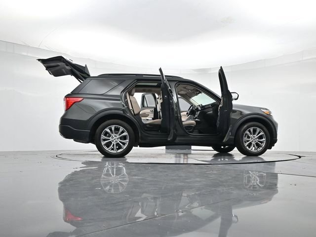 Certified 2024 Ford Explorer XLT w/ Equipment Group 202A image 52