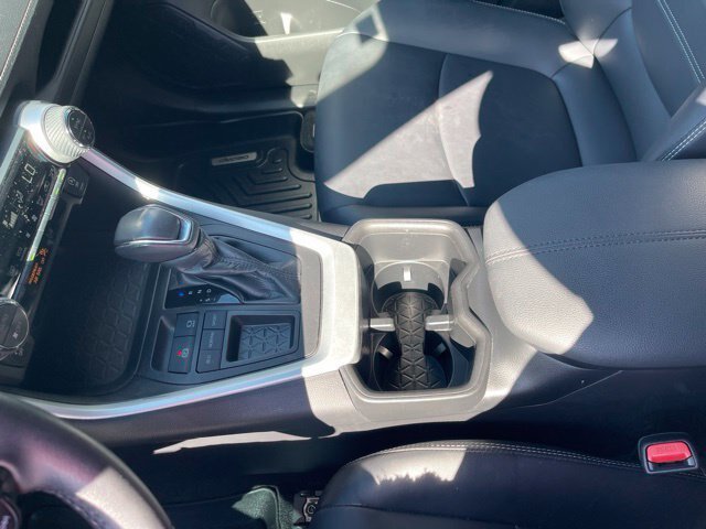 Used 2022 Toyota RAV4 XLE Premium FWD image 30