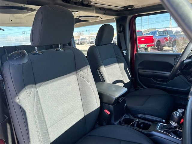 Used 2021 Jeep Wrangler Sport image 32