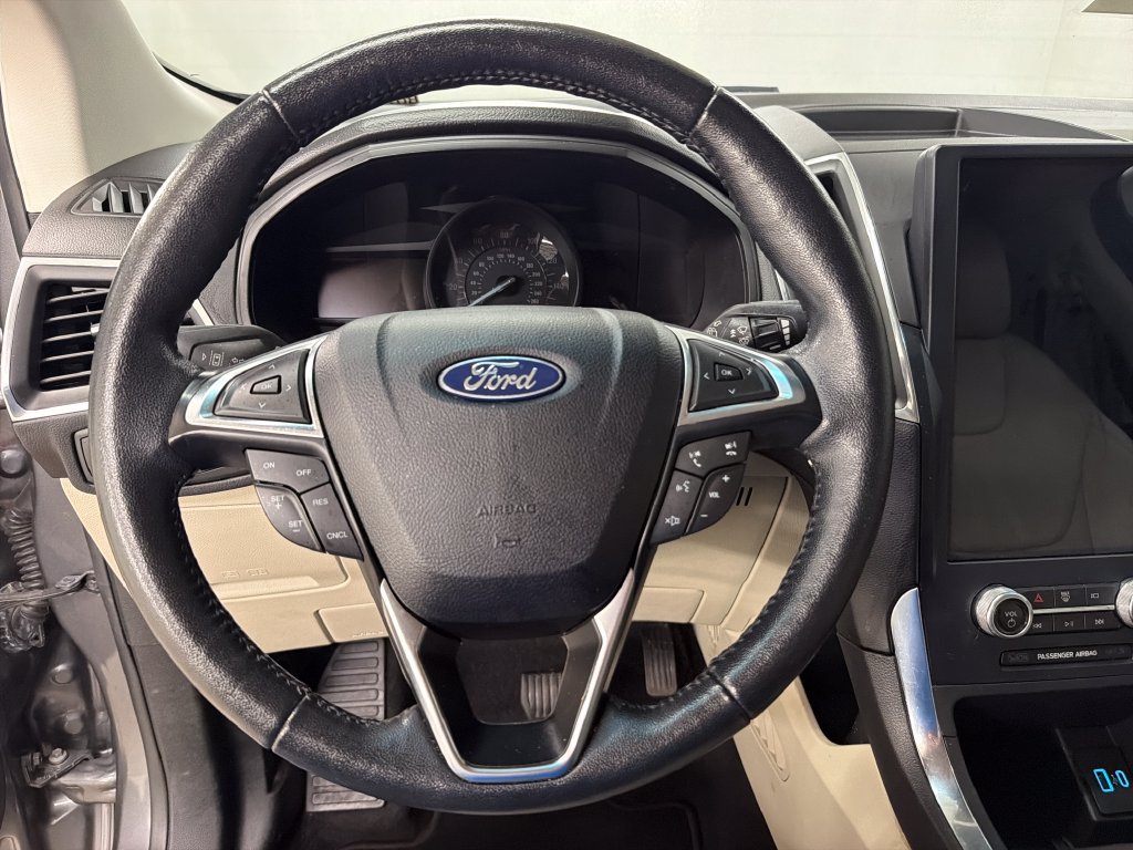 Certified 2022 Ford Edge Titanium AWD/4WD image 19