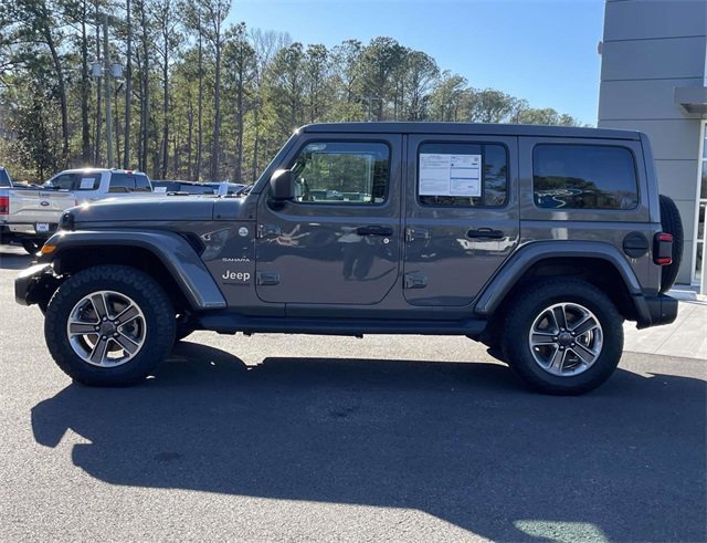 Used 2021 Jeep Wrangler Unlimited Sahara image 2