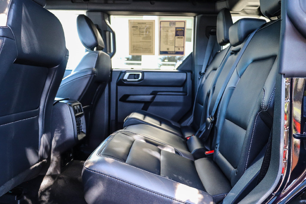 Certified 2025 Ford Bronco Outer Banks AWD/4WD image 25