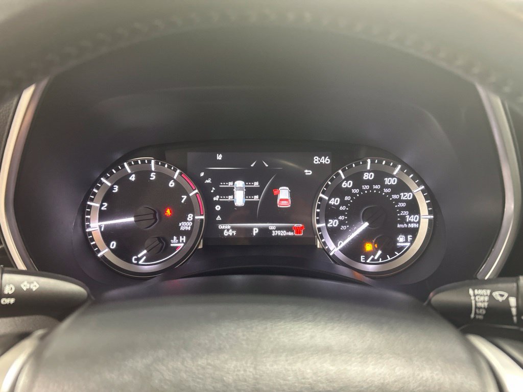Used 2025 Toyota Highlander XLE AWD/4WD image 17