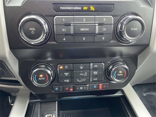 Certified 2019 Ford F150 Lariat image 24