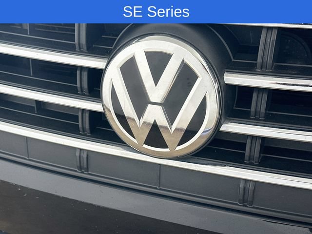 Used 2019 Volkswagen Jetta SE w/ Cold Weather Package FWD image 31