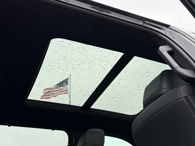 Used 2025 Toyota Tundra Platinum image 23