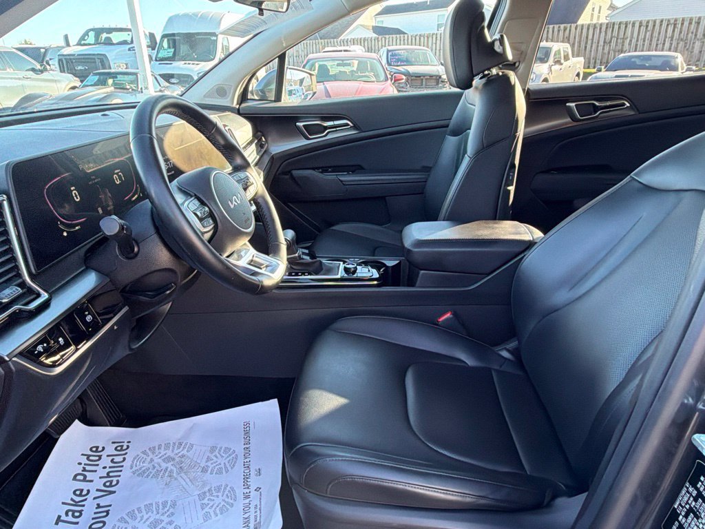 Used 2023 Kia Sportage EX FWD image 30