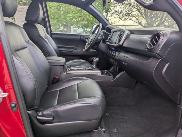 Used 2020 Toyota Tacoma Limited AWD/4WD image 21