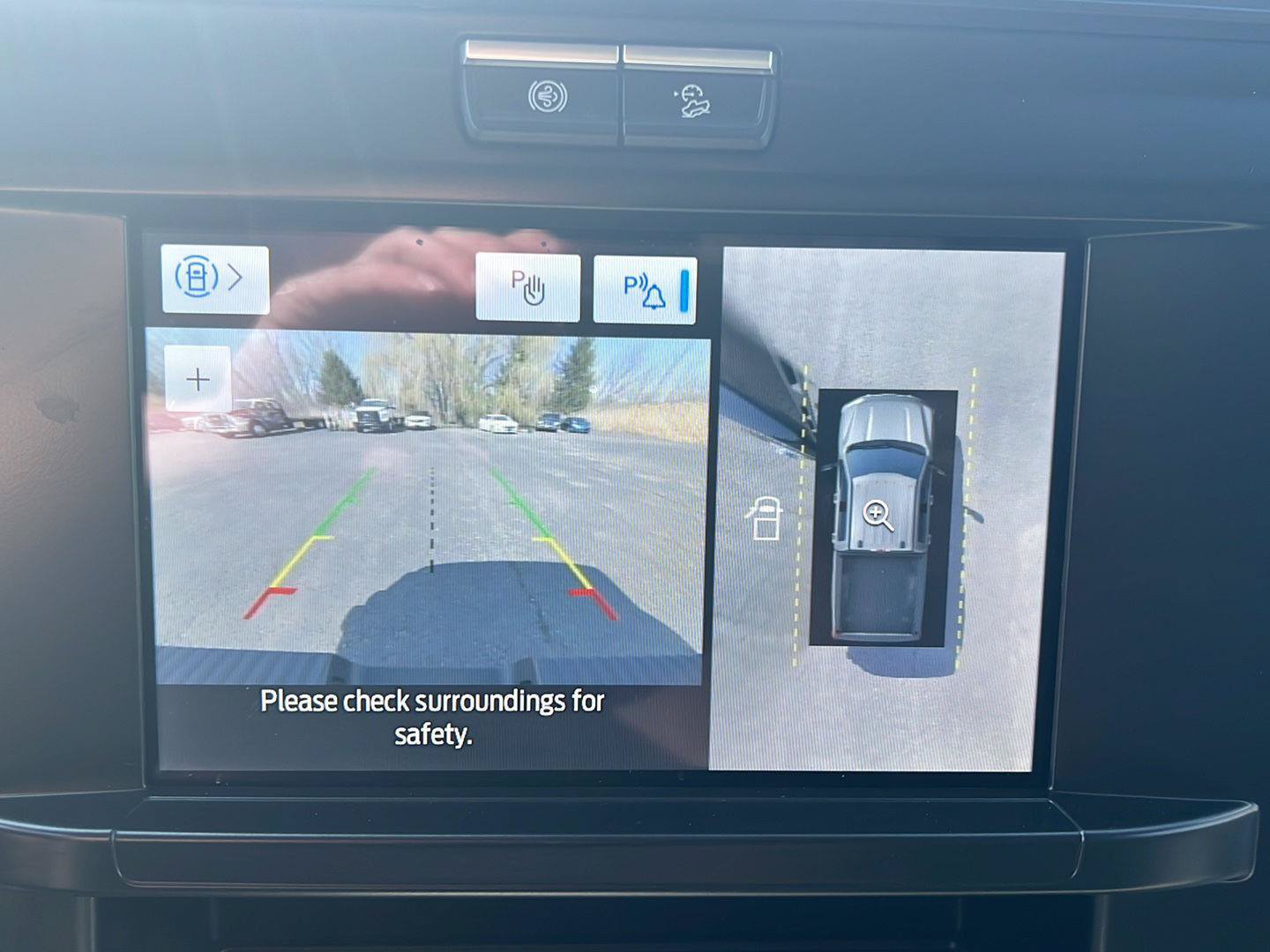 Certified 2025 Ford F450 XLT w/ 360-Degree Camera Package AWD/4WD image 15