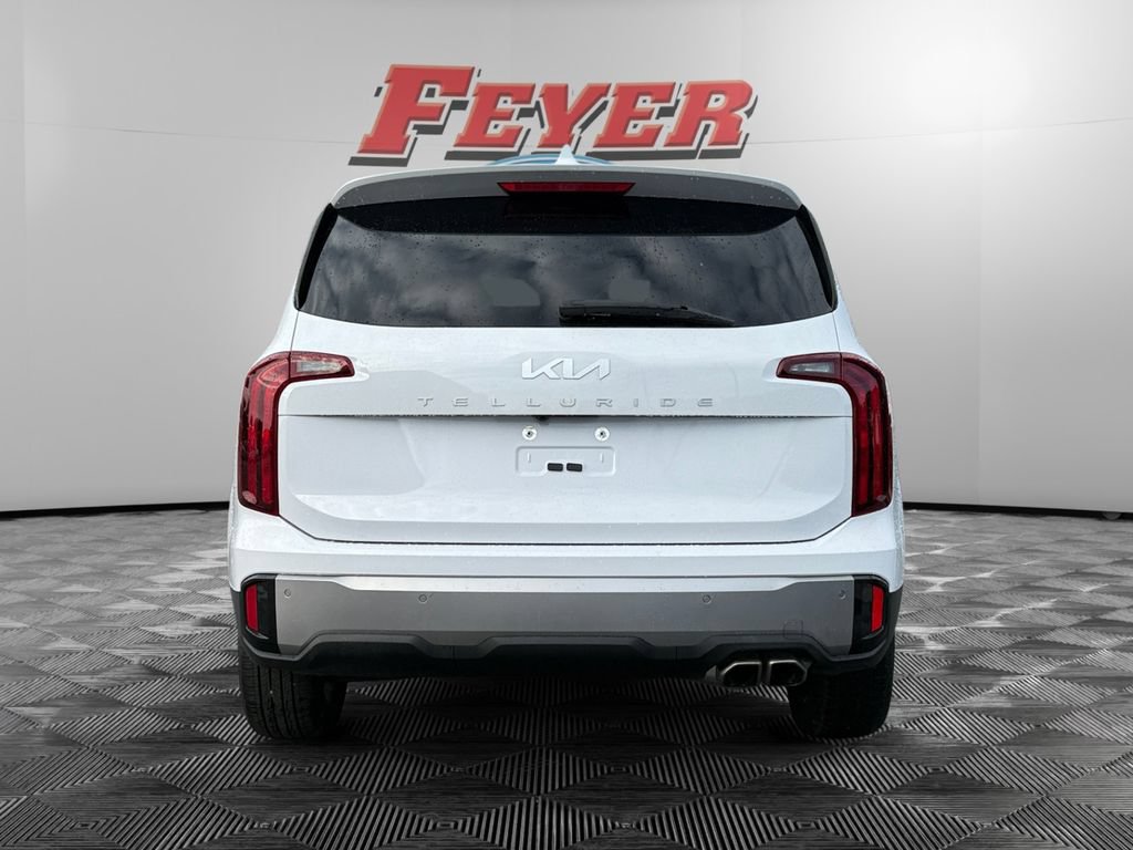 Used 2025 Kia Telluride S FWD image 4