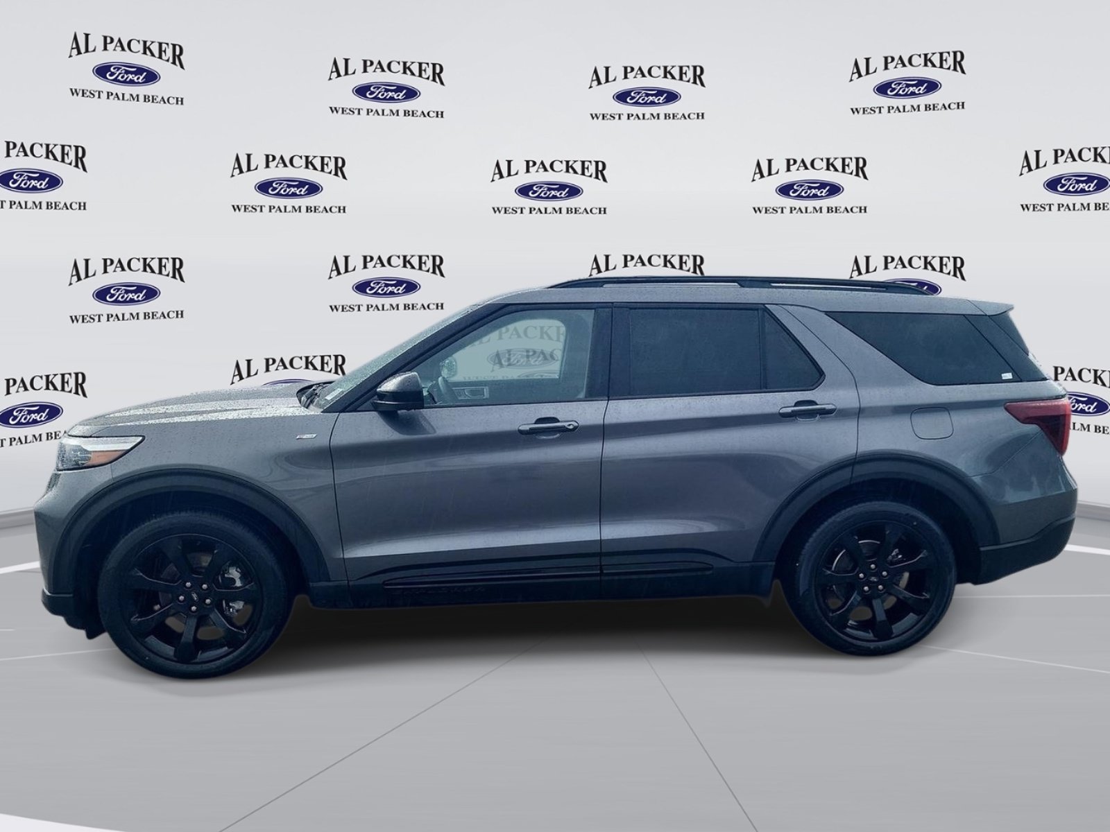 Certified 2023 Ford Explorer ST-Line w/ Class IV Trailer Tow Package RWD image 2