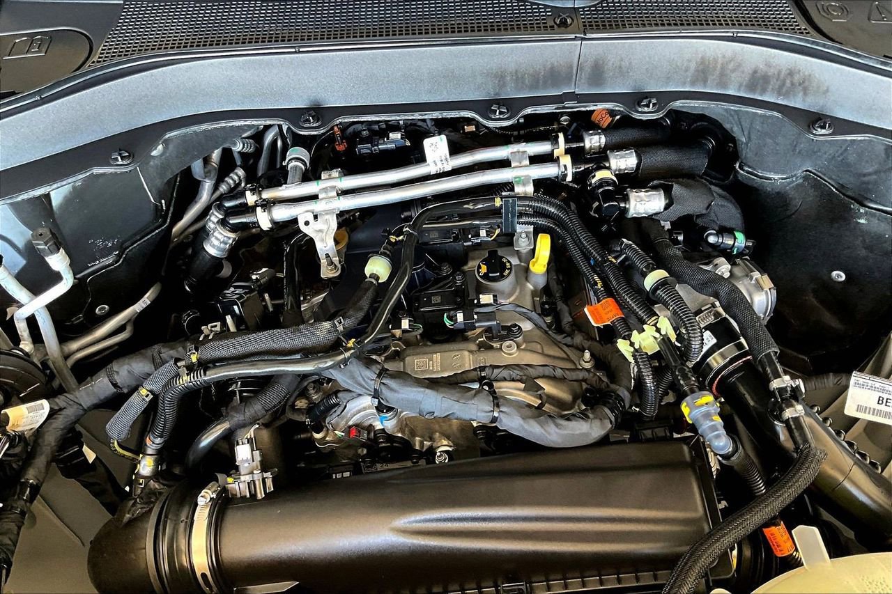 Certified 2026 Ford Explorer Active w/ Active Comfort Package image 32