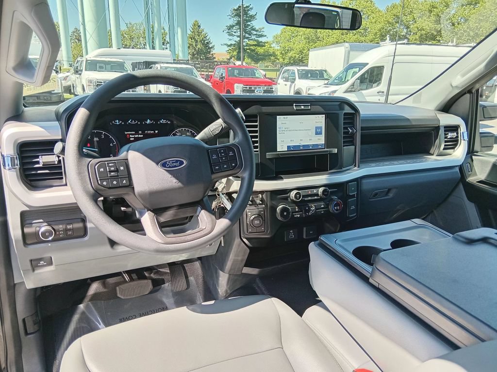 Certified 2025 Ford F350 XL w/ XL Chrome Package AWD/4WD image 15