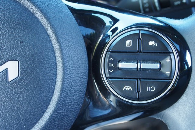 Used 2025 Kia Soul EX FWD image 24