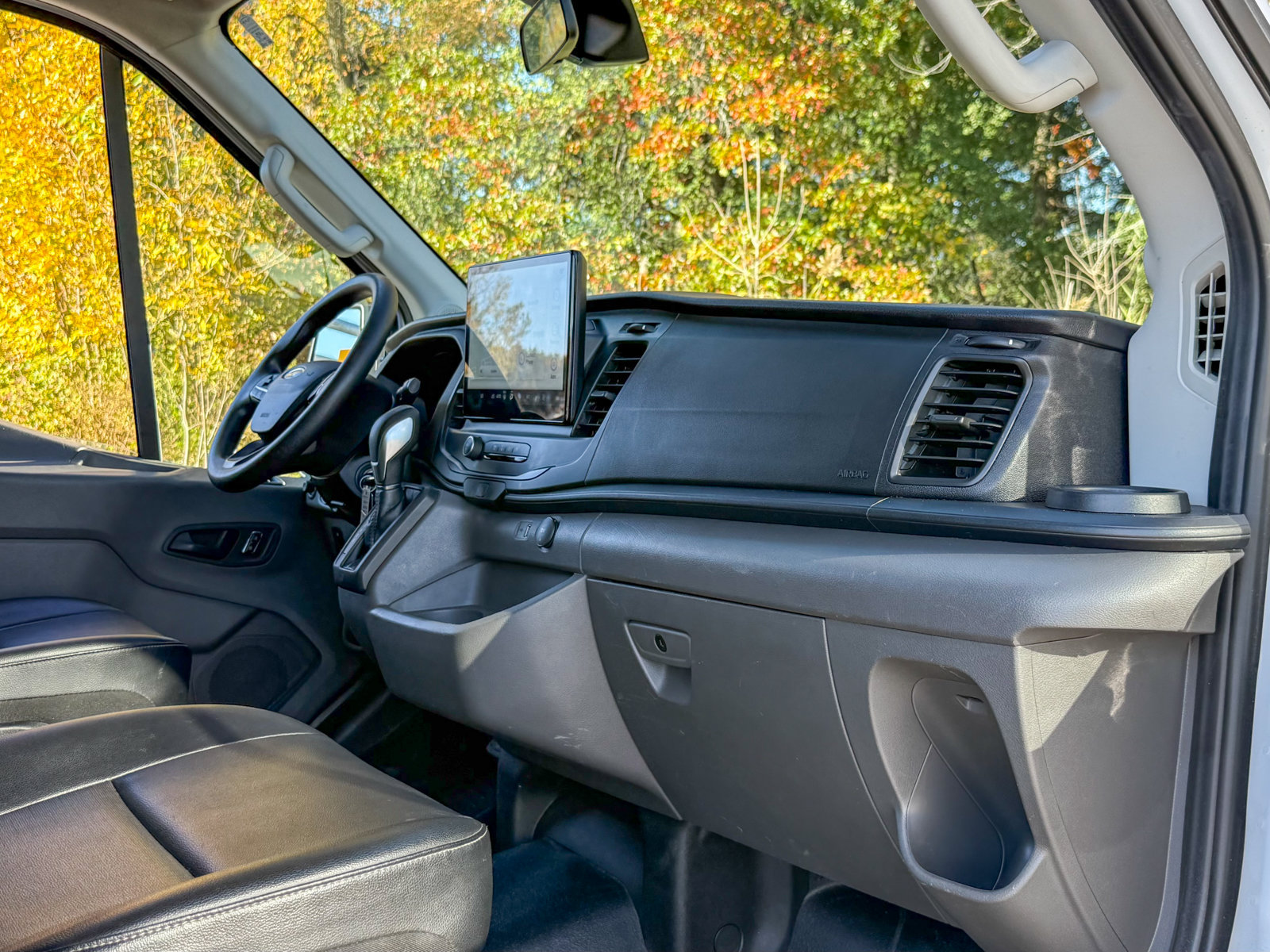 Certified 2023 Ford Transit 250 Medium Roof AWD image 18