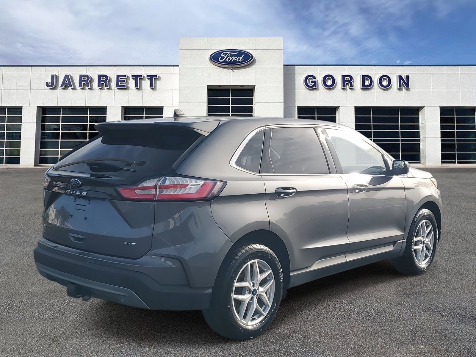 Certified 2022 Ford Edge SEL w/ Convenience Package image 3