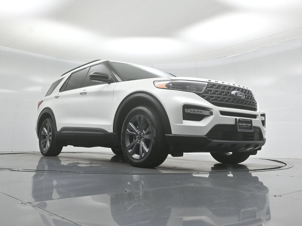 Certified 2023 Ford Explorer XLT w/ Equipment Group 202A RWD image 45