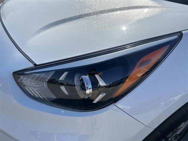 Used 2022 Kia Niro LXS image 10