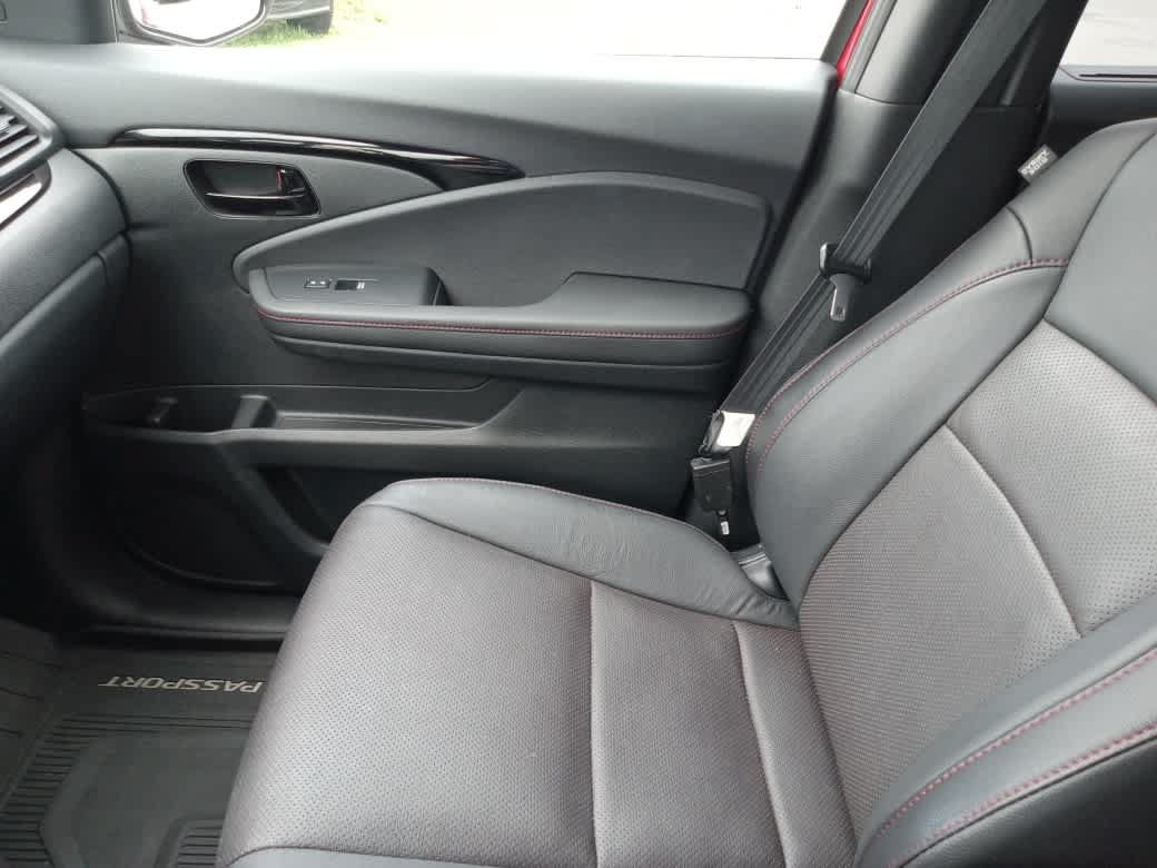 Used 2024 Honda Passport Black Edition image 22