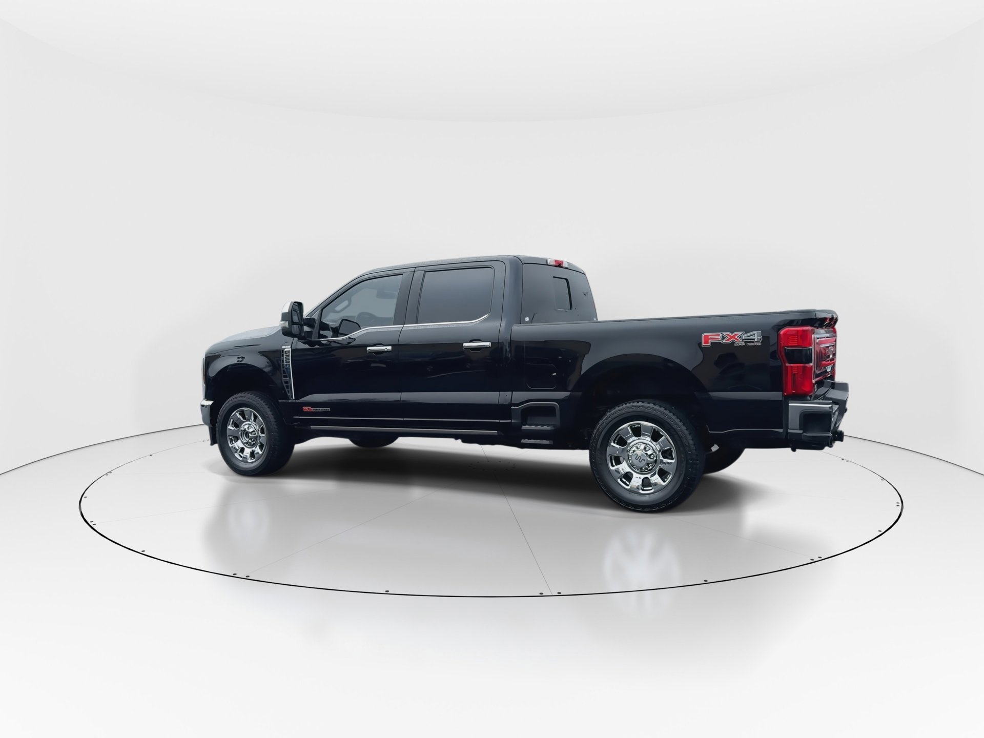 Certified 2025 Ford F250 King Ranch w/ Chrome Package image 5