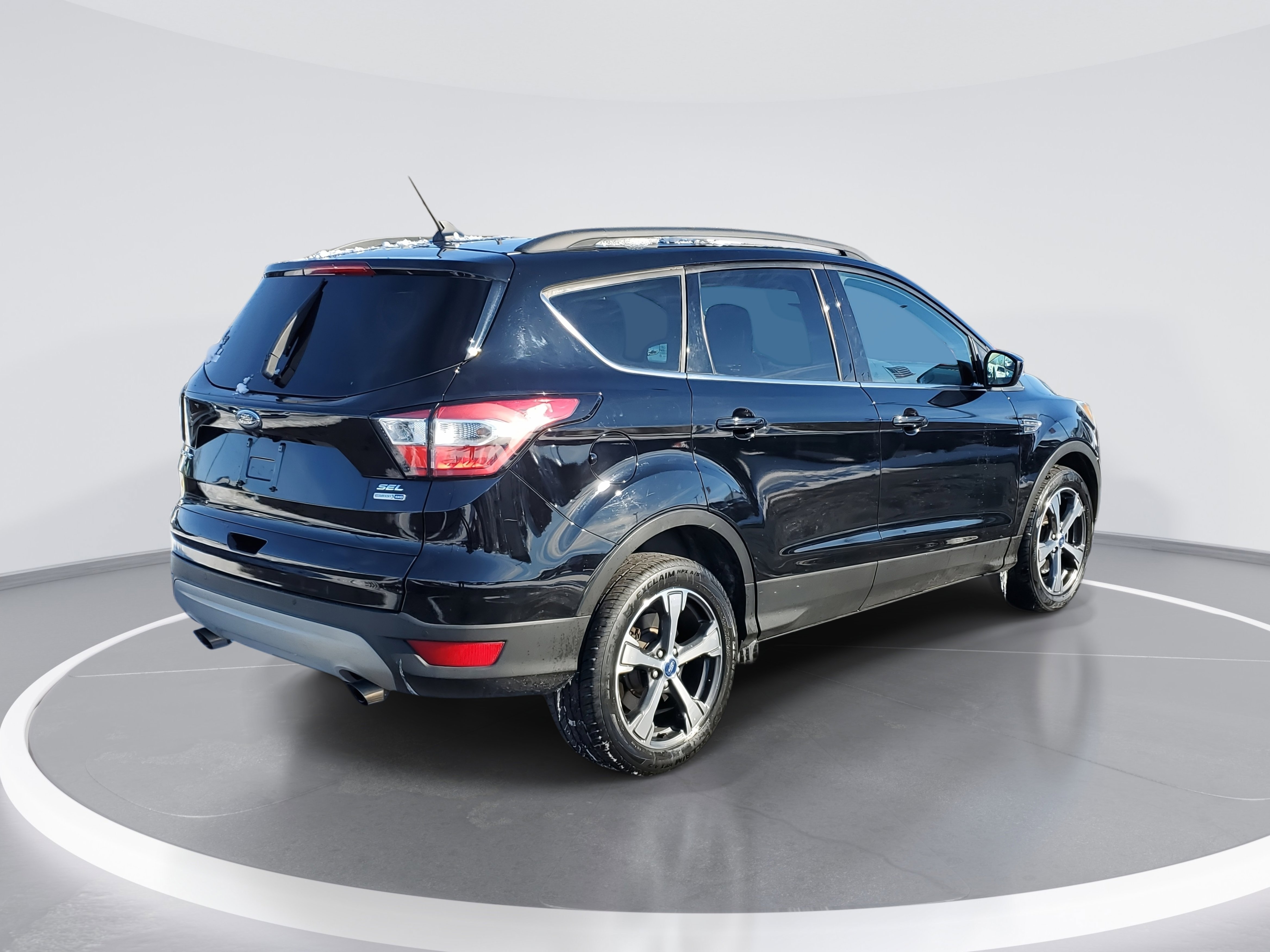 Certified 2018 Ford Escape SEL image 3