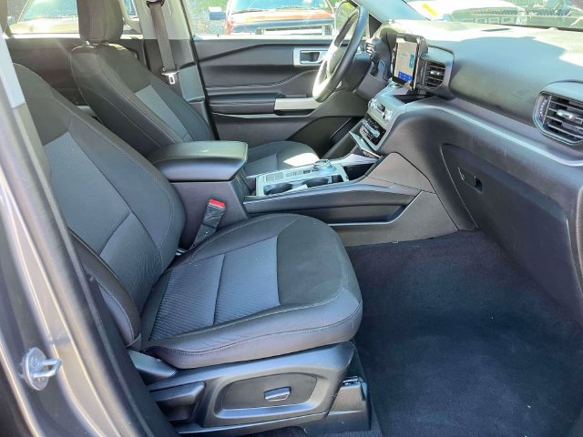 Certified 2023 Ford Explorer XLT RWD image 26