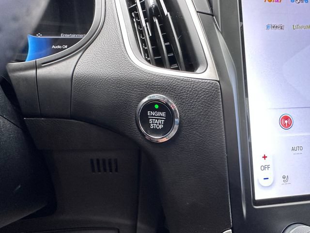 Certified 2024 Ford Edge ST-Line AWD/4WD image 19