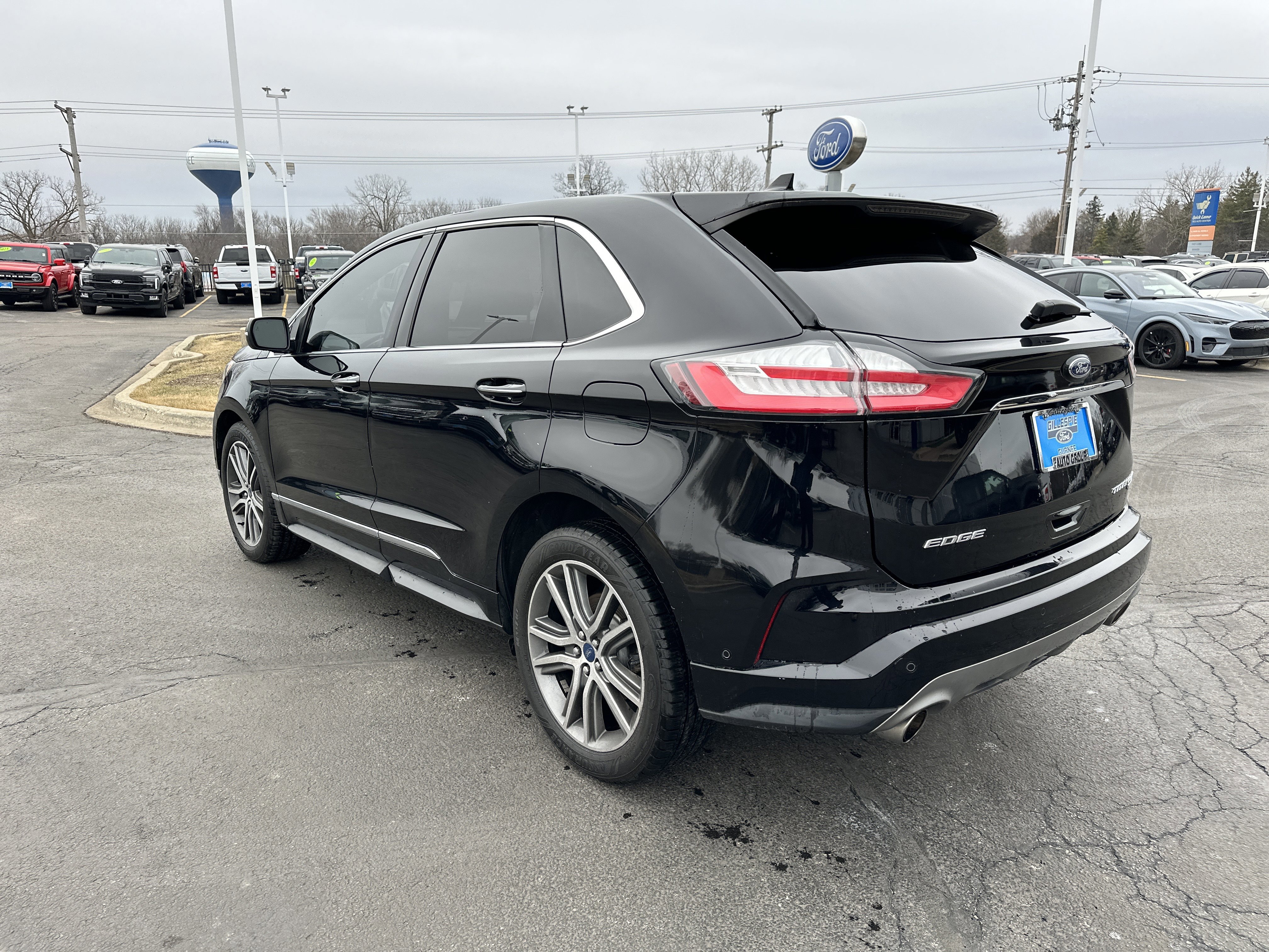 Certified 2019 Ford Edge Titanium w/ Equipment Group 301A image 5