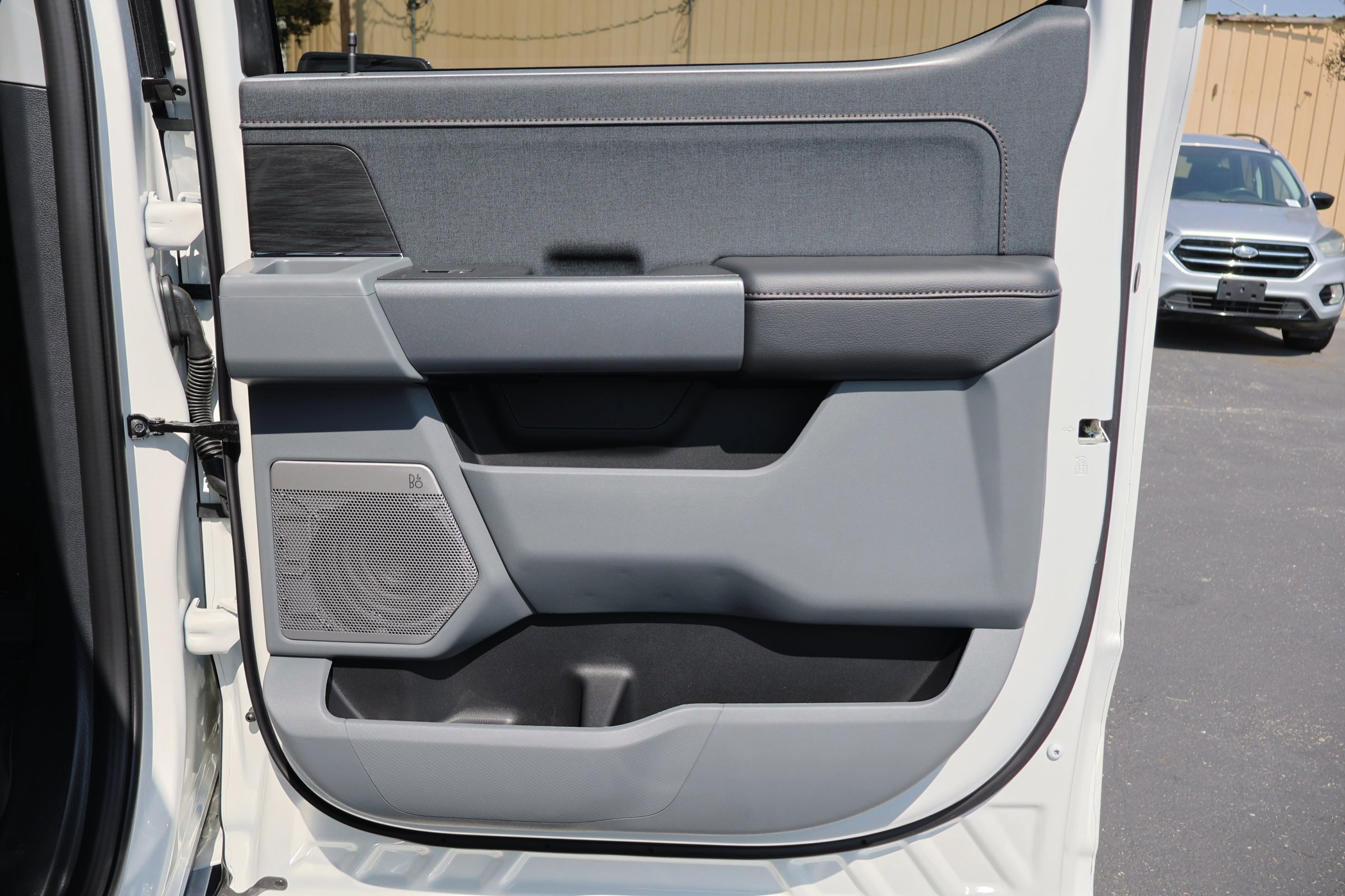 Certified 2025 Ford F150 Lariat w/ Equipment Group 501A Mid image 36