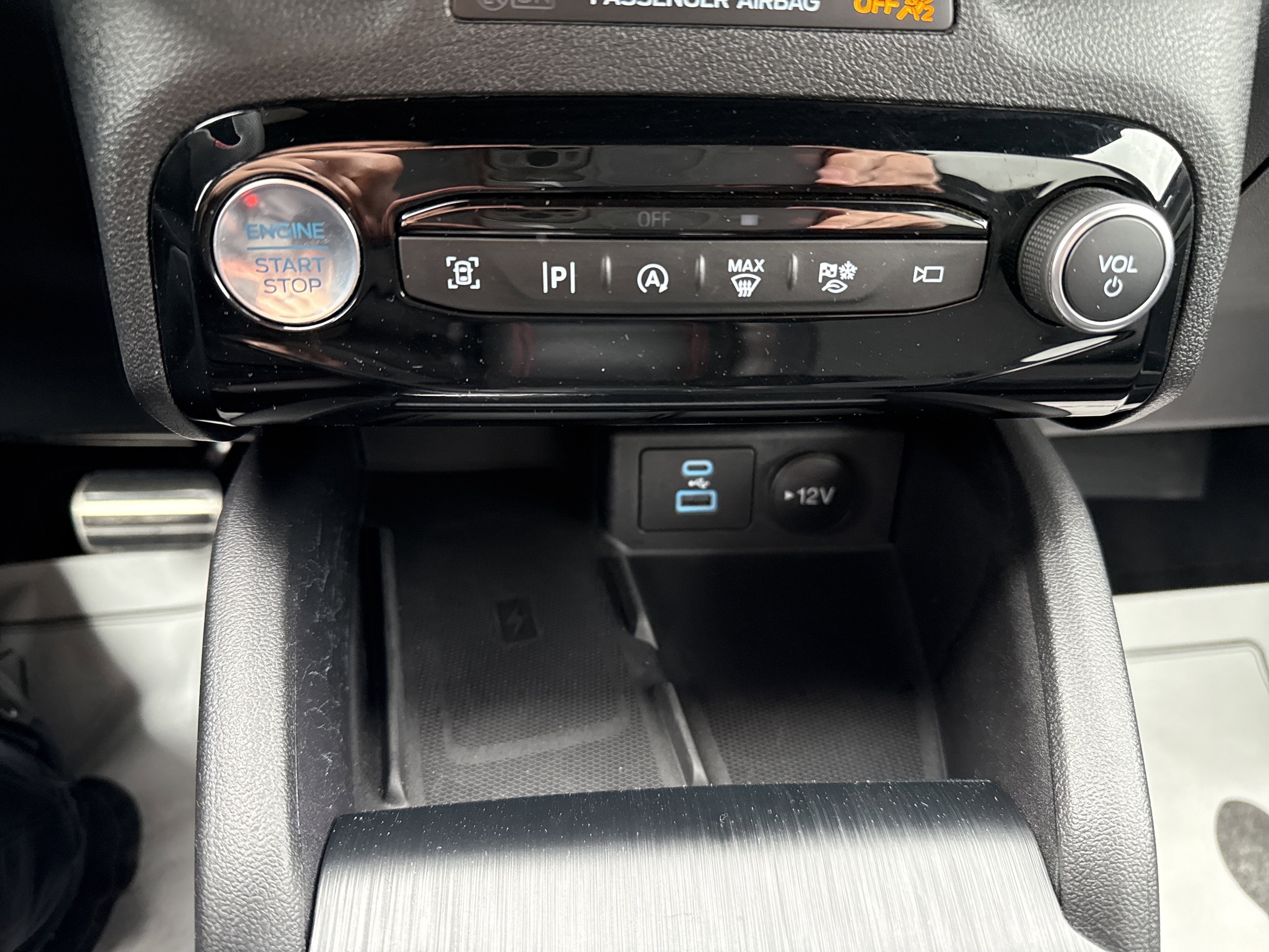 Certified 2023 Ford Escape ST-Line Elite AWD/4WD image 26