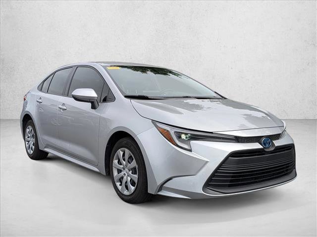Used 2023 Toyota Corolla LE FWD image 4