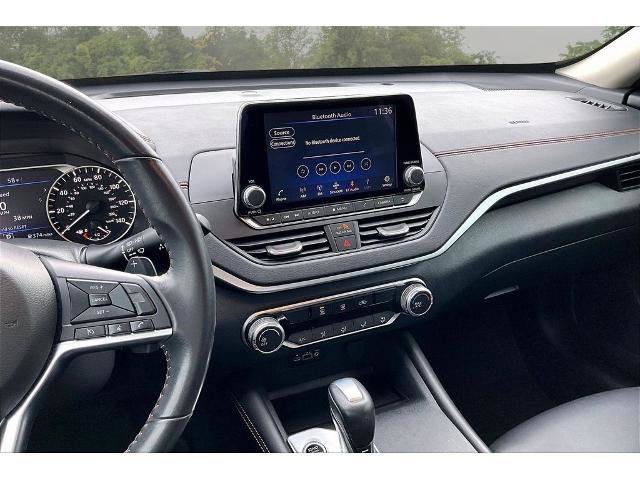 Used 2022 Nissan Altima 2.5 SR image 9