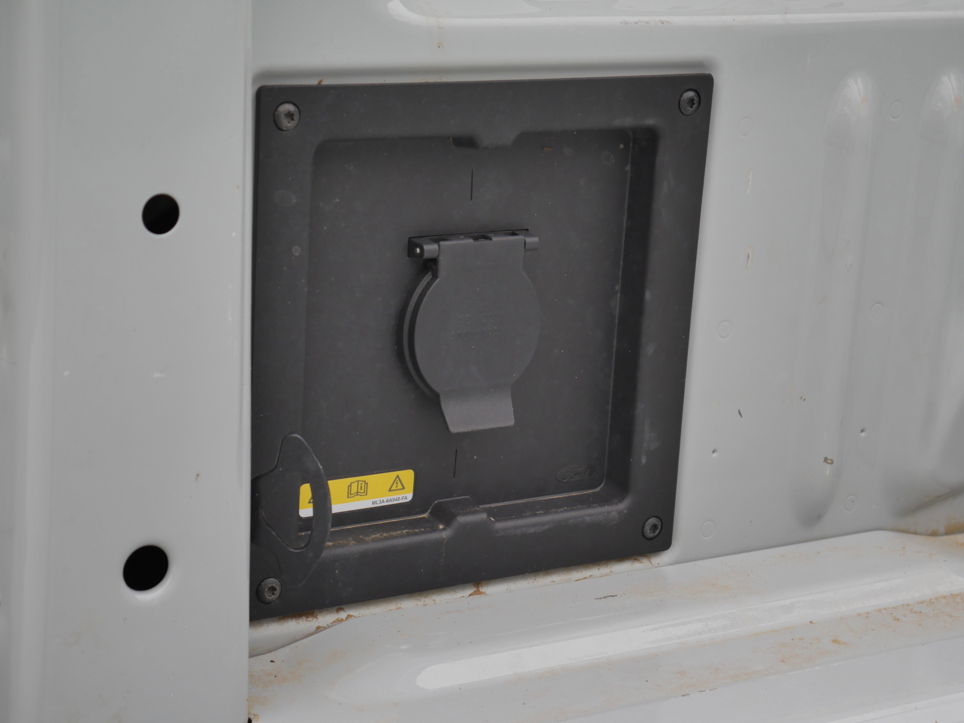 Certified 2024 Ford F150 Lariat w/ Equipment Group 502A High image 29