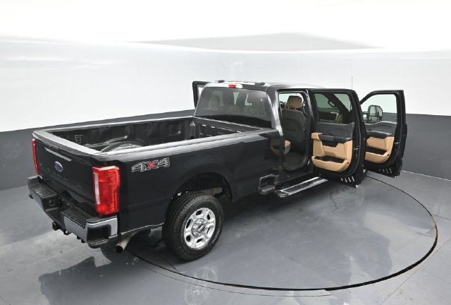 Certified 2025 Ford F250 XLT AWD/4WD image 25