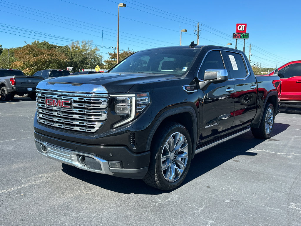 Used 2023 GMC Sierra 1500 Denali w/ Denali Reserve Package AWD/4WD image 3