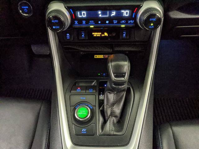 Used 2022 Toyota RAV4 XSE AWD/4WD image 9