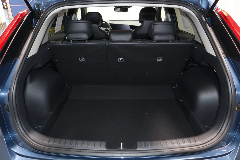 Used 2025 Kia Niro EX FWD image 19