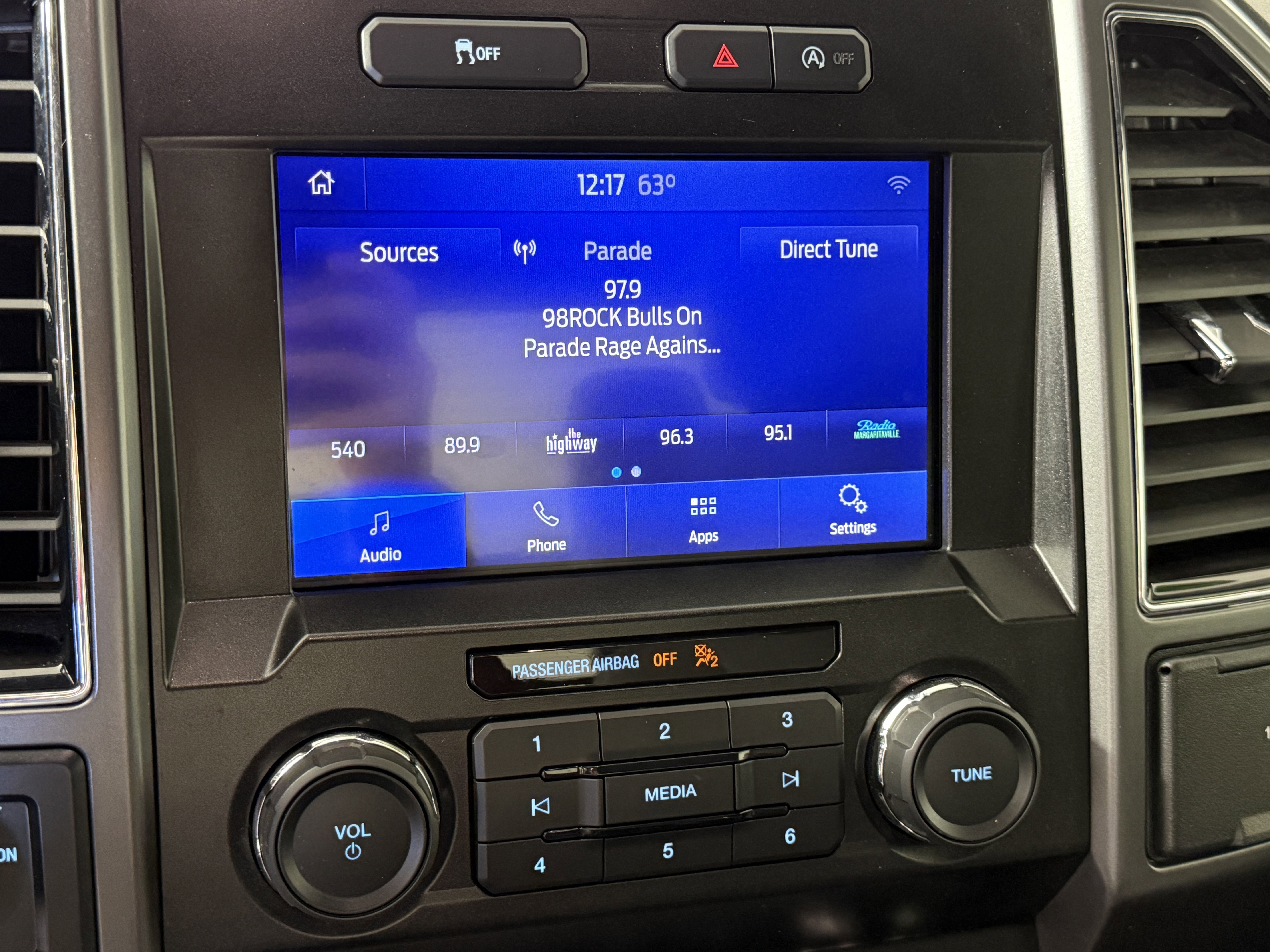 Certified 2020 Ford F150 XLT w/ Equipment Group 301A Mid image 19